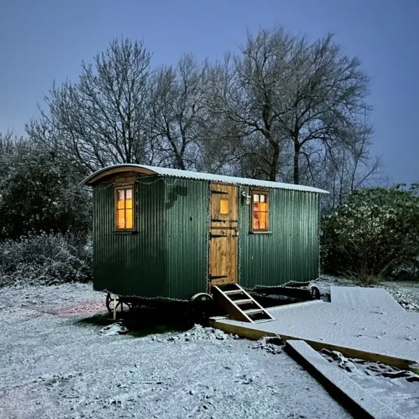 Glamping Pod (4)